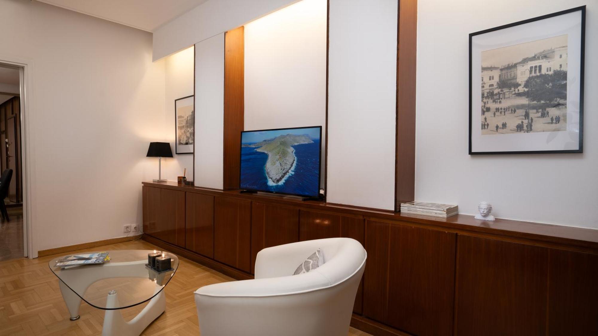 Quiet City Center Apt On A Pedestrian Street 雅典 外观 照片