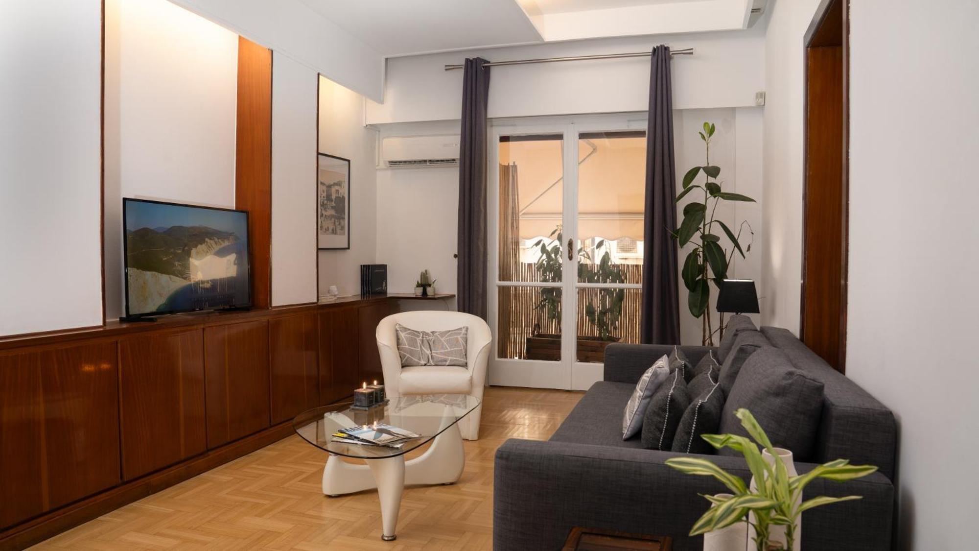Quiet City Center Apt On A Pedestrian Street 雅典 外观 照片